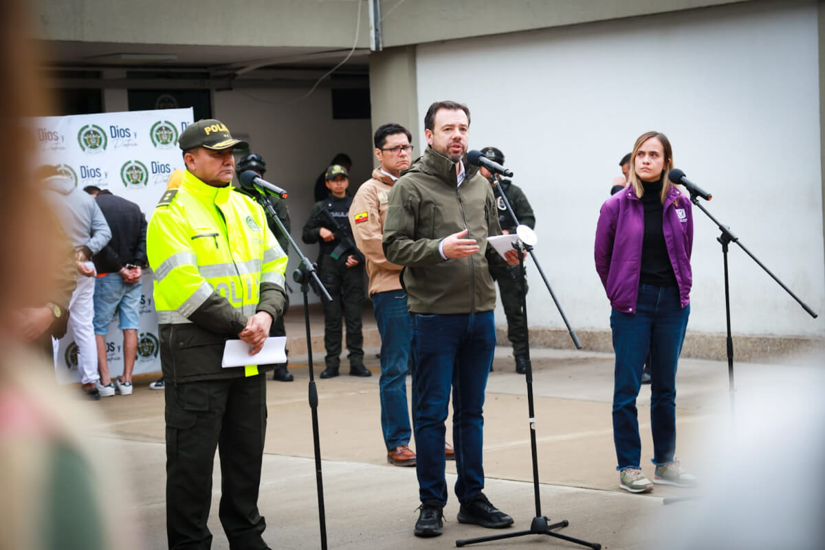 Feminicidios en Bogotá revelan retos en protección a mujeres